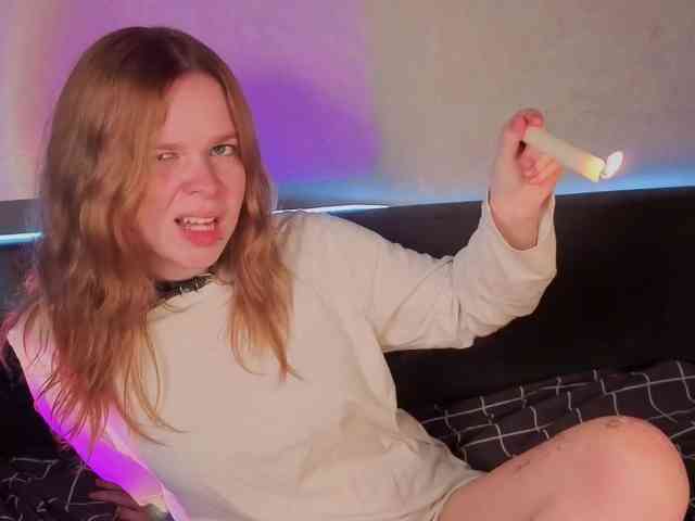 AliseKitt webcam