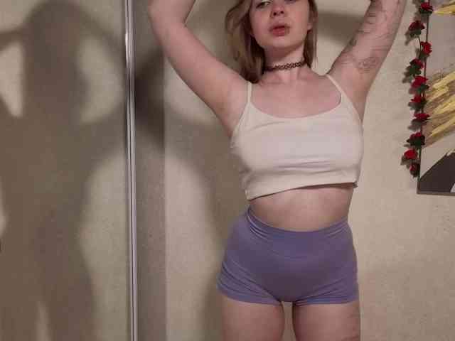 Model: AliseKitt