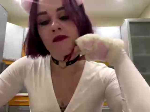 KayeDada webcam