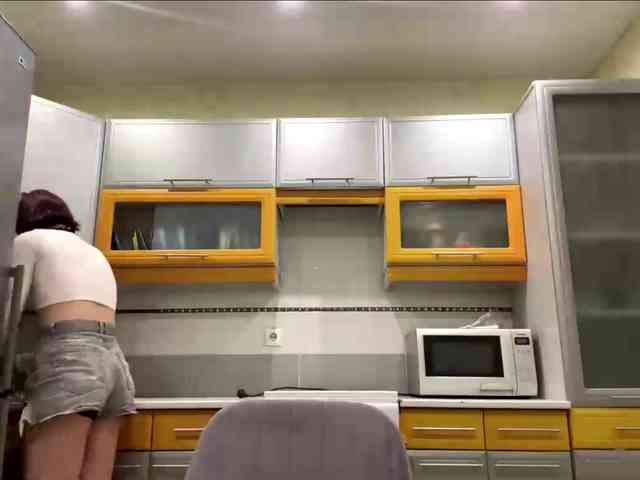 KayeDada webcam
