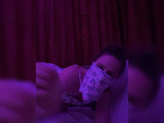 yaratama live cam on BongaCams