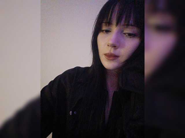 KRISTARI live cam on BongaCams