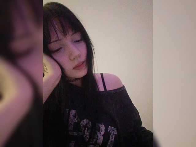 KRISTARI live cam on BongaCams