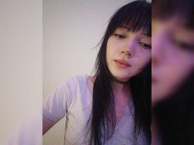 KRISTARI live cam on BongaCams