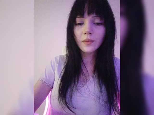 KRISTARI live cam on BongaCams