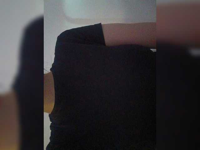 KRISTARI live cam on BongaCams