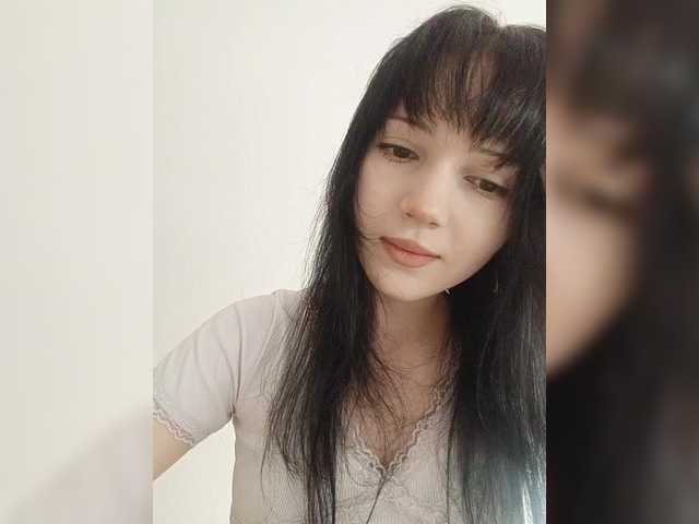 KRISTARI live webcam show