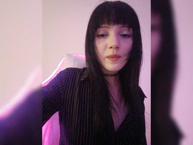 KRISTARI live cam on BongaCams