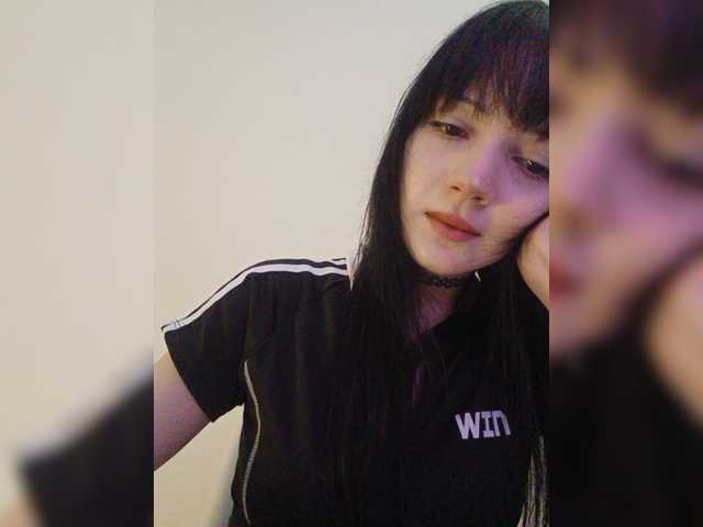 KRISTARI live cam on BongaCams