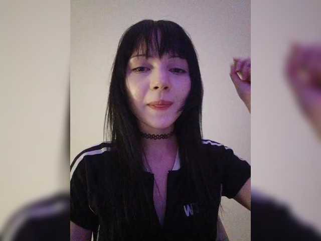 KRISTARI live cam on BongaCams