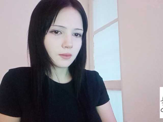 KRISTARI live cam on BongaCams