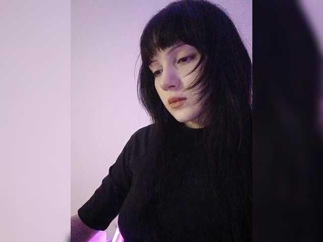 KRISTARI live cam on BongaCams