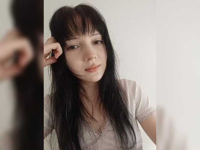 KRISTARI live cam on BongaCams