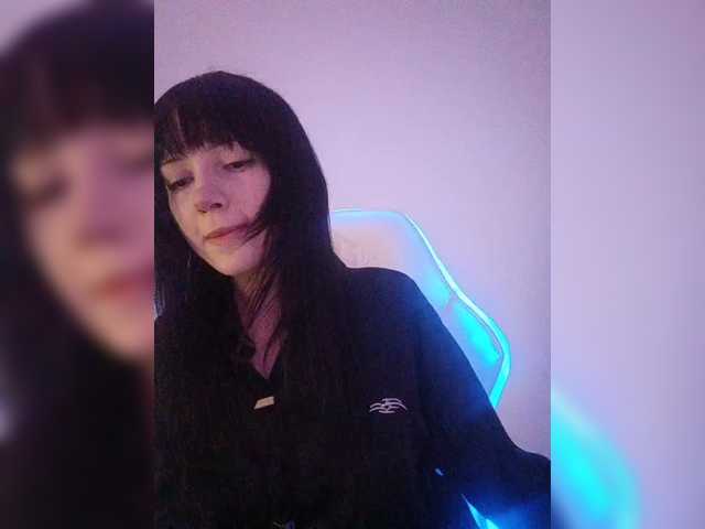 KRISTARI live cam on BongaCams