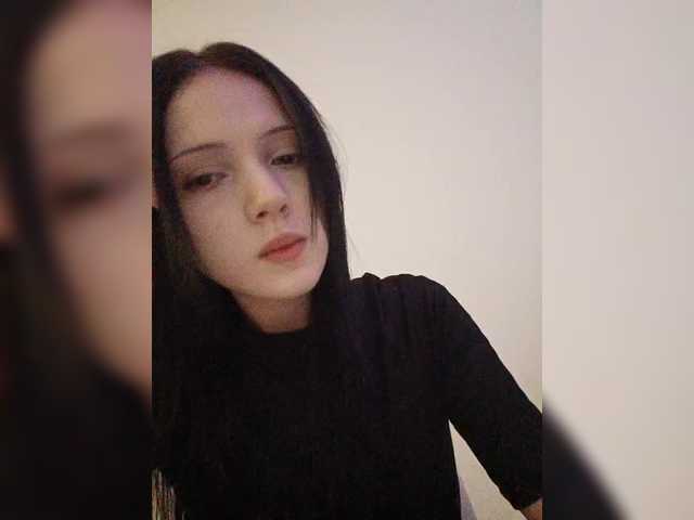 KRISTARI live webcam show
