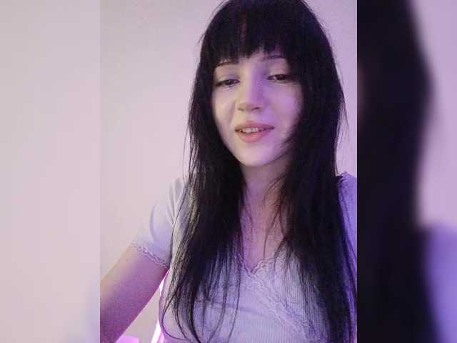 KRISTARI live cam on BongaCams