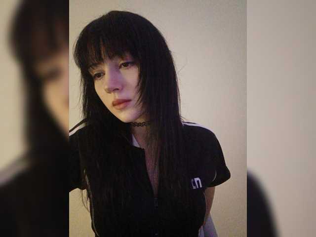 KRISTARI live cam on BongaCams