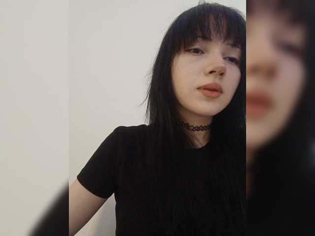 KRISTARI live webcam show
