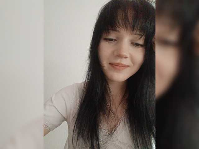 KRISTARI live cam on BongaCams