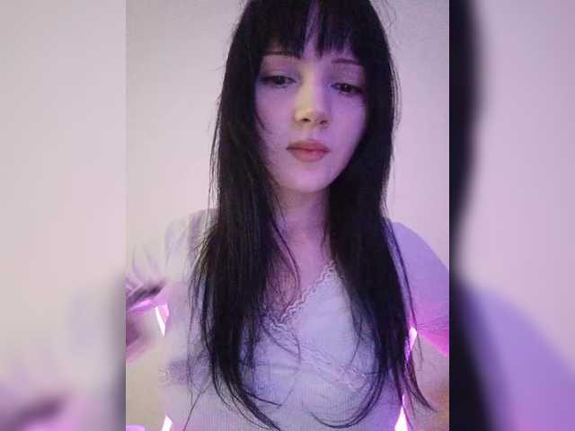 KRISTARI live cam on BongaCams