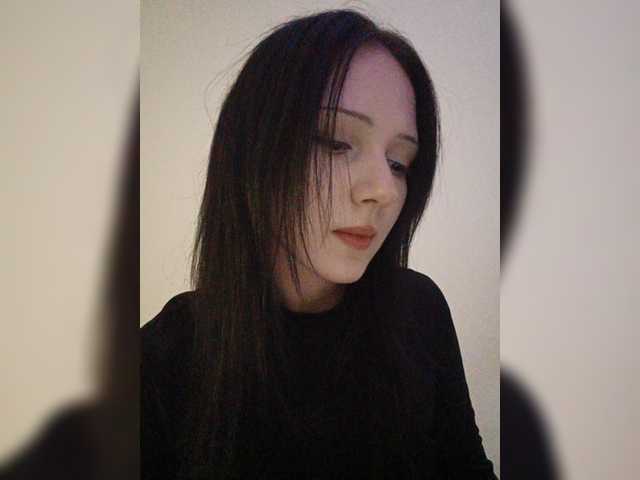 KRISTARI live cam on BongaCams