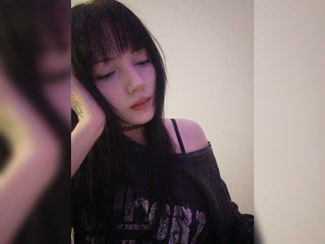 KRISTARI live cam on BongaCams