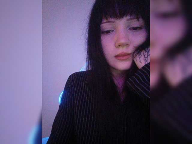 KRISTARI live cam on BongaCams