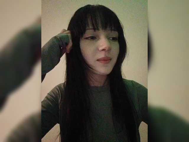 KRISTARI live cam on BongaCams
