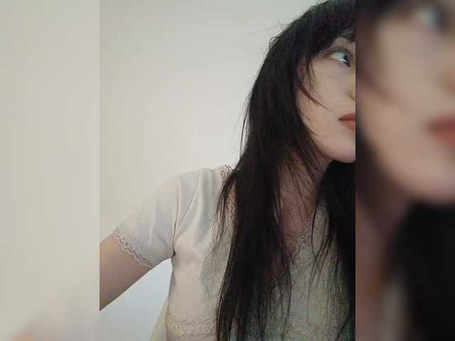 KRISTARI live cam on BongaCams
