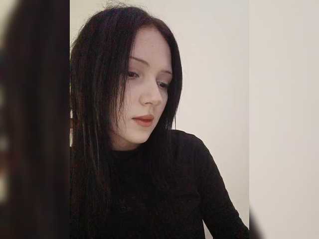 KRISTARI live webcam show