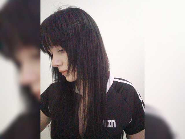 KRISTARI live cam on BongaCams