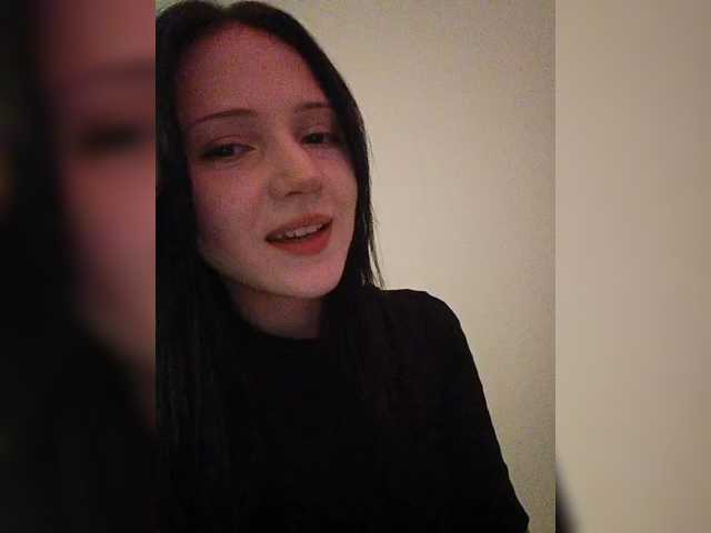 KRISTARI live webcam show