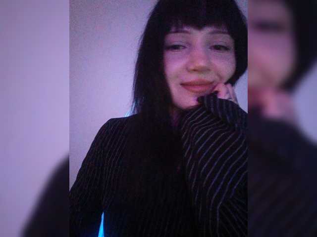 KRISTARI live cam on BongaCams