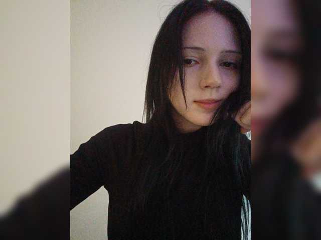 KRISTARI live webcam show