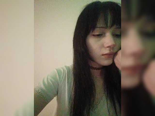 KRISTARI live cam on BongaCams