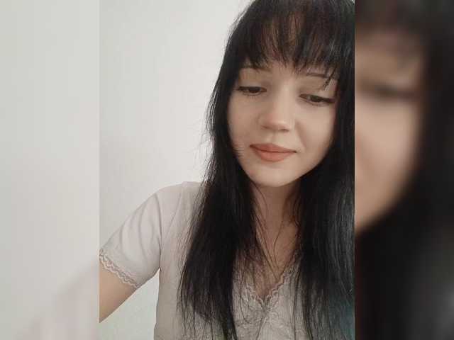 KRISTARI live webcam show