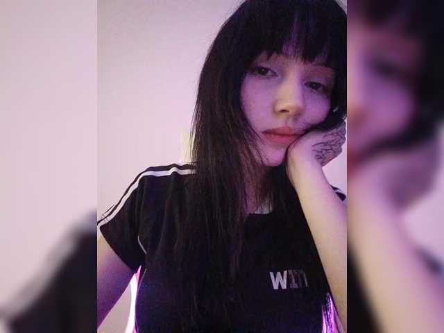 KRISTARI live cam on BongaCams