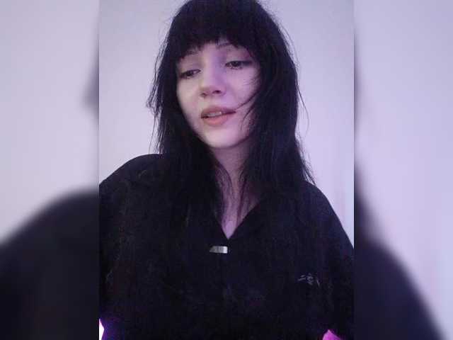 KRISTARI live cam on BongaCams
