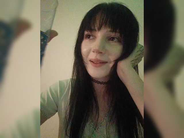 KRISTARI live webcam show