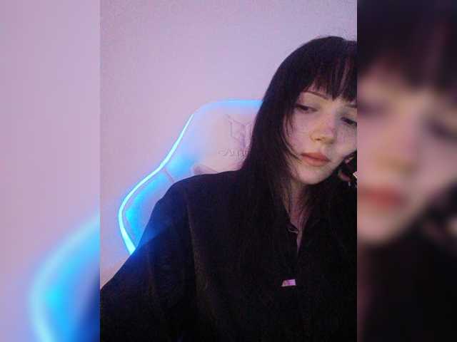KRISTARI live cam on BongaCams