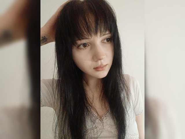 KRISTARI live webcam show