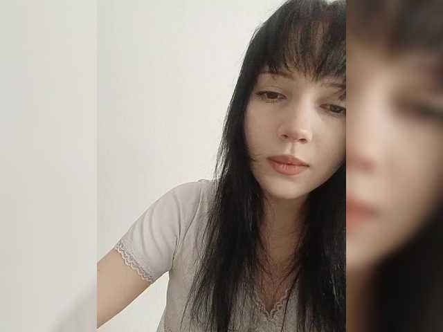 KRISTARI live webcam show