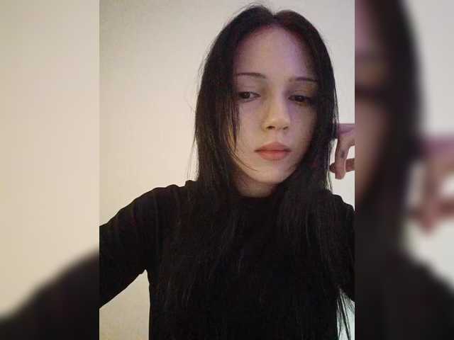 KRISTARI live cam on BongaCams