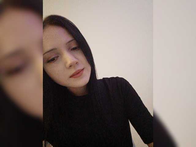 KRISTARI live cam on BongaCams