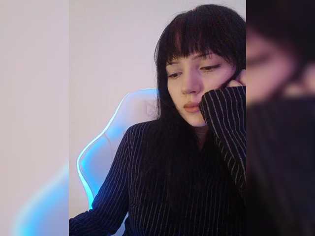 KRISTARI live cam on BongaCams