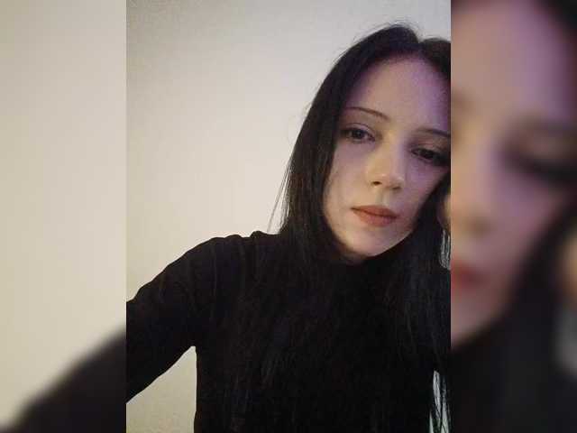 KRISTARI live webcam show