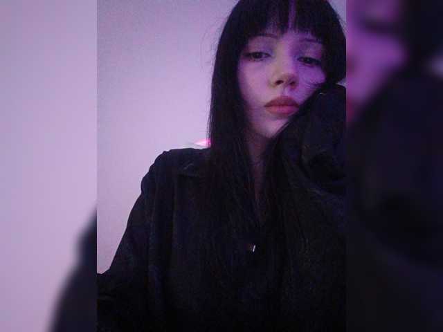 KRISTARI live cam on BongaCams
