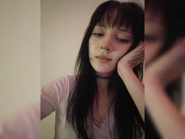 KRISTARI live cam on BongaCams