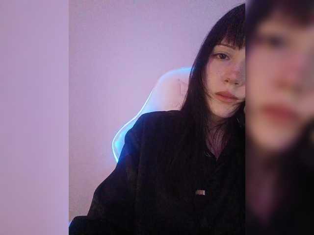 KRISTARI live cam on BongaCams