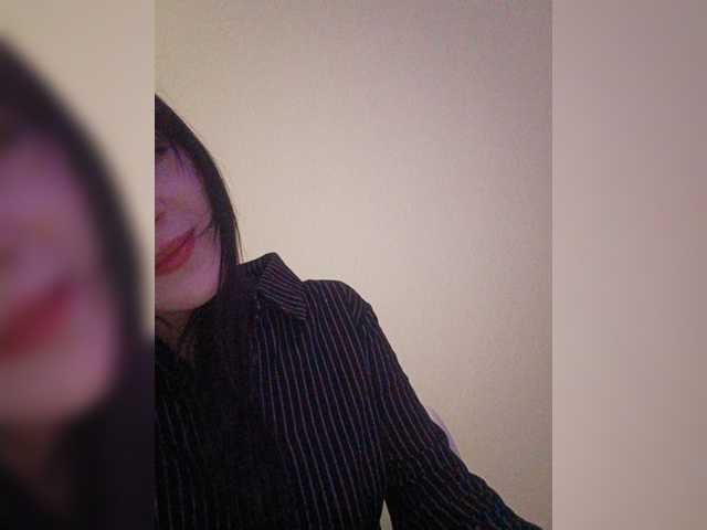 KRISTARI live cam on BongaCams